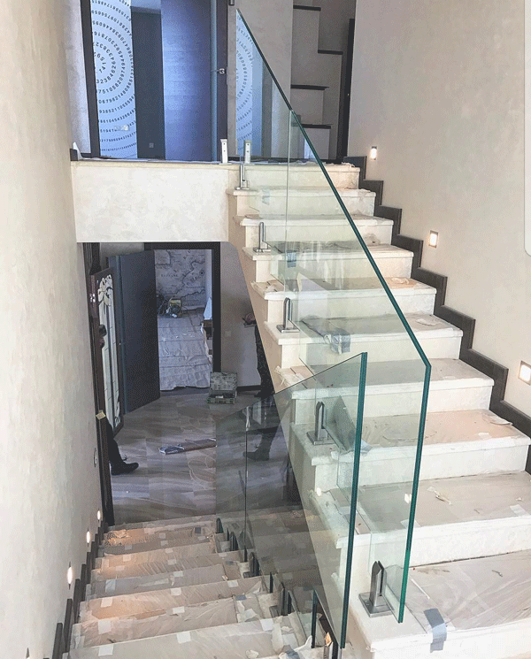 نرده شیشه ای فریم لس