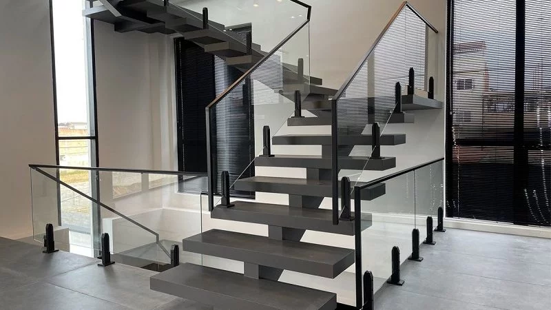 نرده شیشه ای اسپیگات